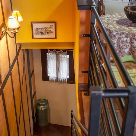 Casa Claudia Miranda del Castañar