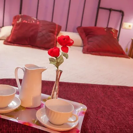 Casa Claudia Hotel *